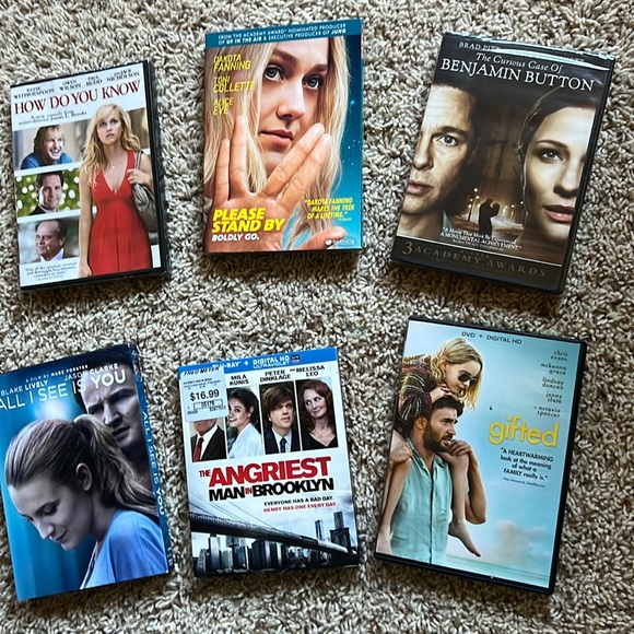 BNWT (still sealed) & like new Blu-Ray/DVD/Digital bundle - Picture 1 of 3
